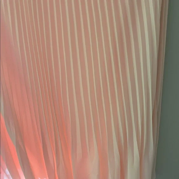 Aritiza Wilfred TWIRL SKIRT SOFT BLUSH PINK Size Small never woen no tag - Picture 4 of 4